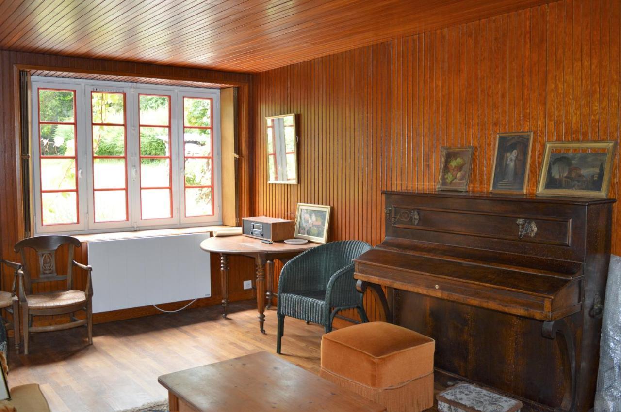 Maison Typique - Tres Grand Jardin - 7km De La Holiday home *